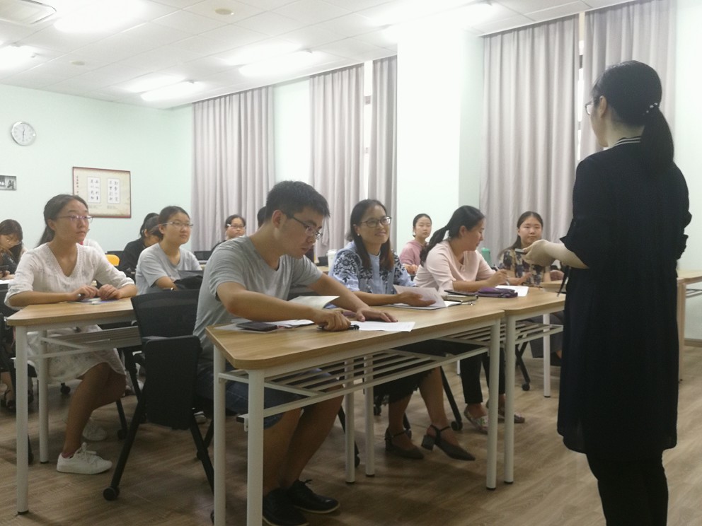 学优秀党员事迹,为进博立足岗位――太阳成集团tyc234cc员工党支部主题党日活动